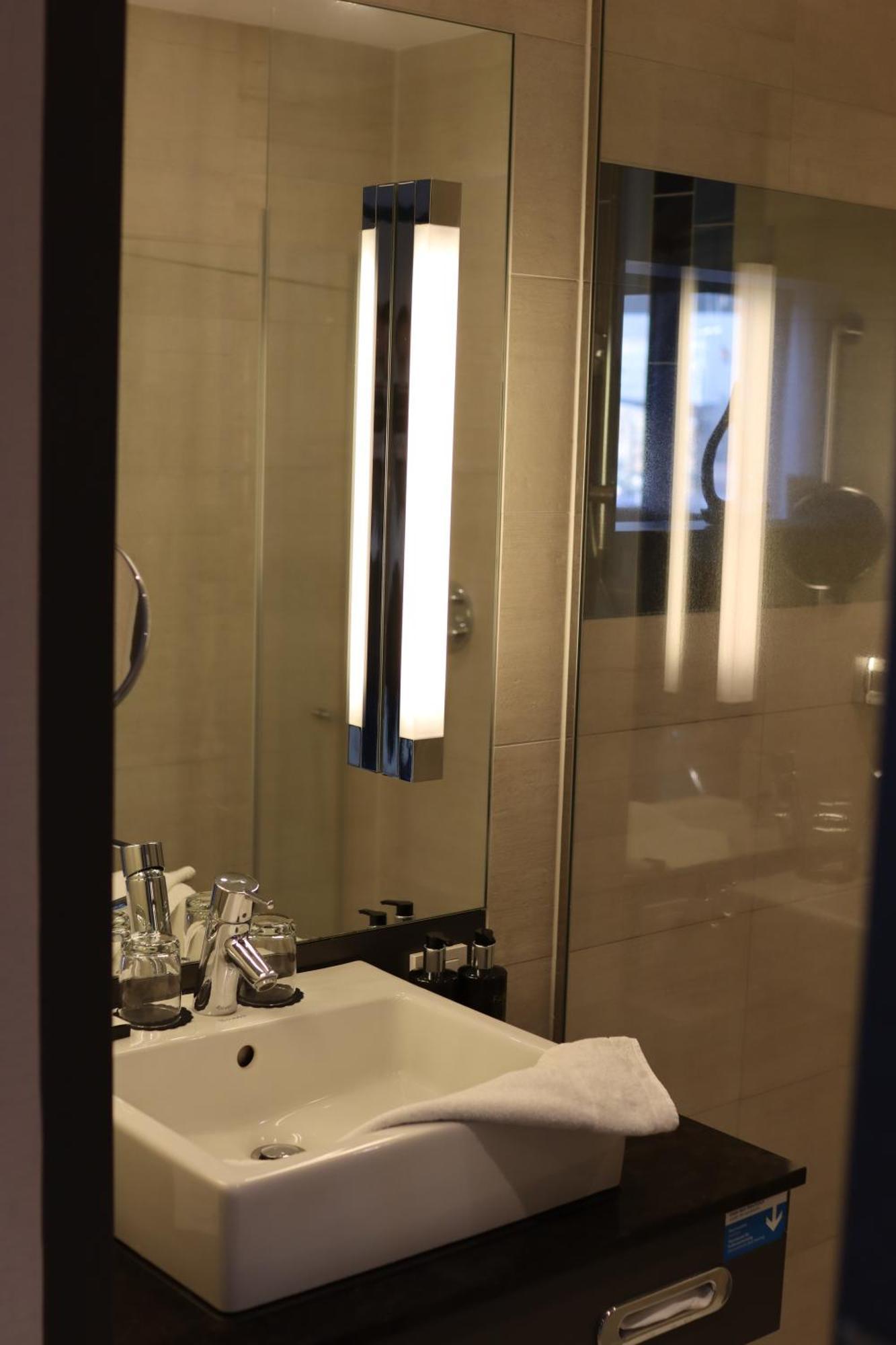 Hafenhotel Meereszeiten ไฮลิเกนฮาเฟิน ภายนอก รูปภาพ