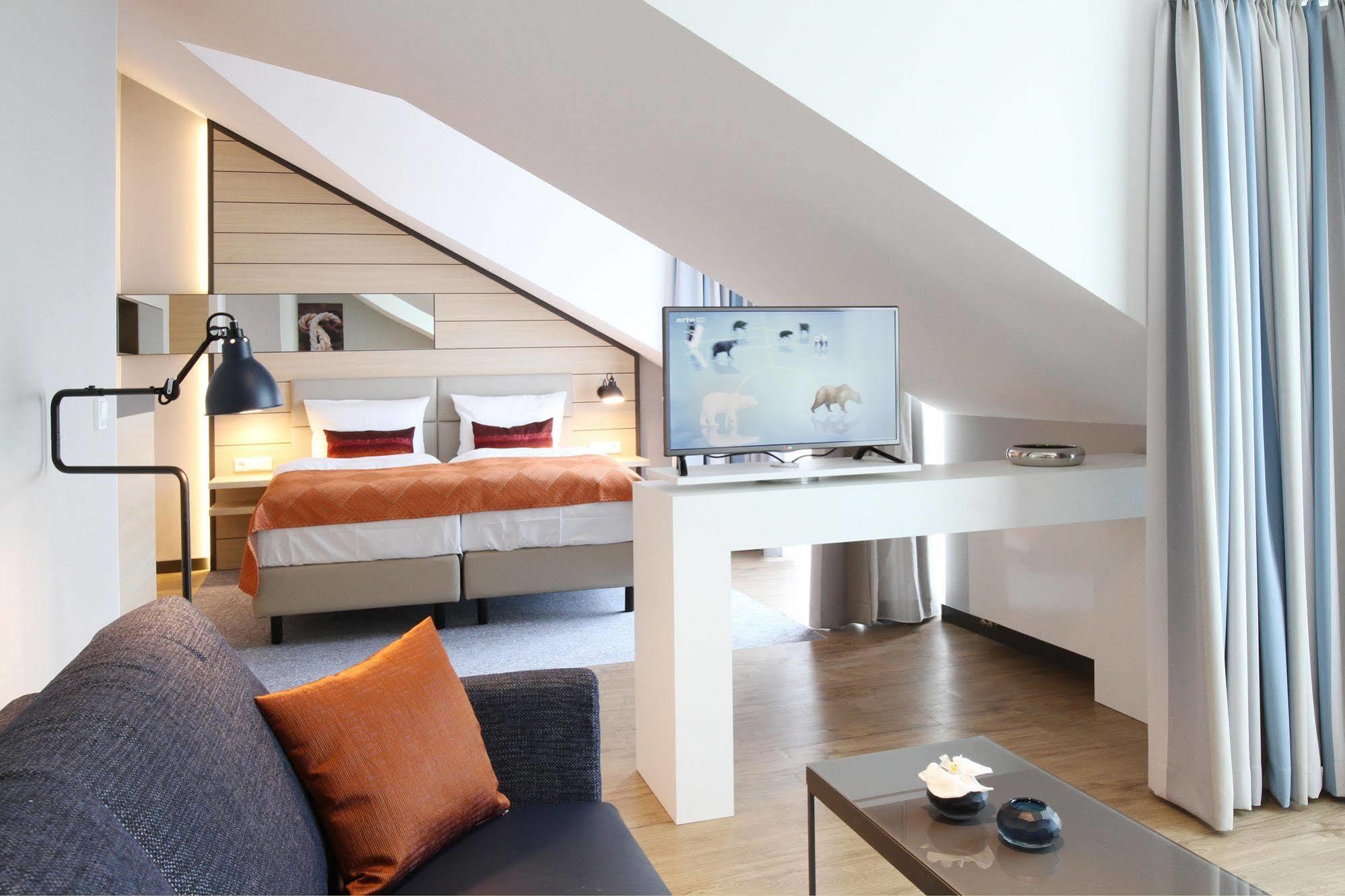 Hafenhotel Meereszeiten ไฮลิเกนฮาเฟิน ภายนอก รูปภาพ